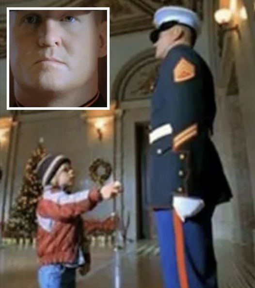 Marine Guard Ignores Little Boy, Then People Notice What He Does With His Left Hand.