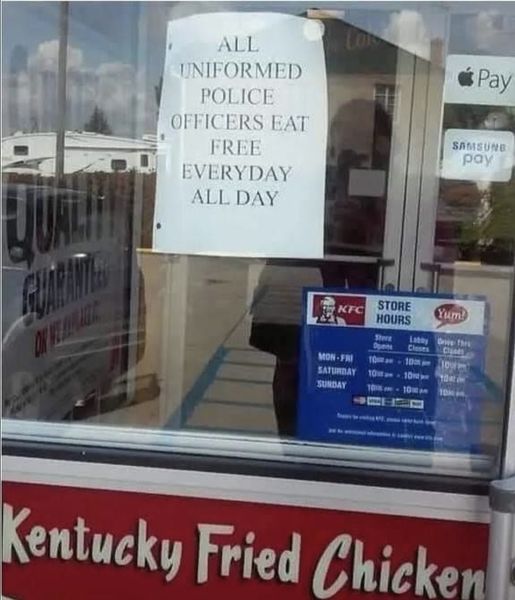 KFC display sign causes upset for some customers – KFC respond and its priceless!