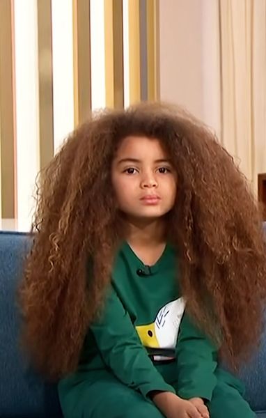 Mom struggles to find school for son because his big hair isn’t accepted & she refuses to chop it off.