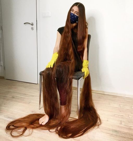 This girl has not cut her hair for 20 years and has got a huge hair, over 8ft long! It’s amazing how much shampoo she consumes when she washes her hair: –