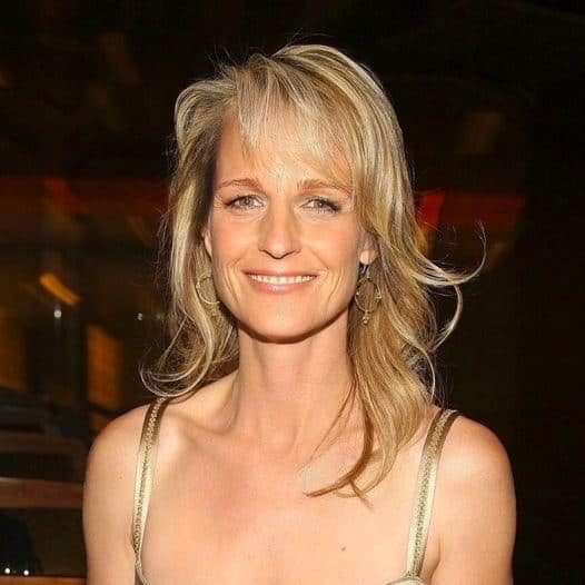 We all know Helen Hunt from movies like “What Girls Need” and “Outcast.” She’s 57 years old now, but her appearance has changed a lot, which surprised her fans.