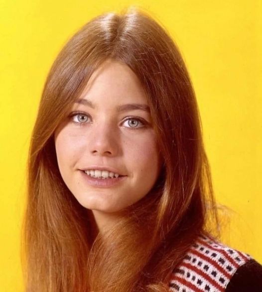 I used to think she was the most beautiful girl ever – now look at this famous heartbreaker today, at 70.