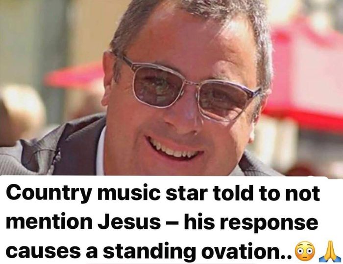 After being forbidden to sing about Jesus, Vince Gill steps on stage and belts out.