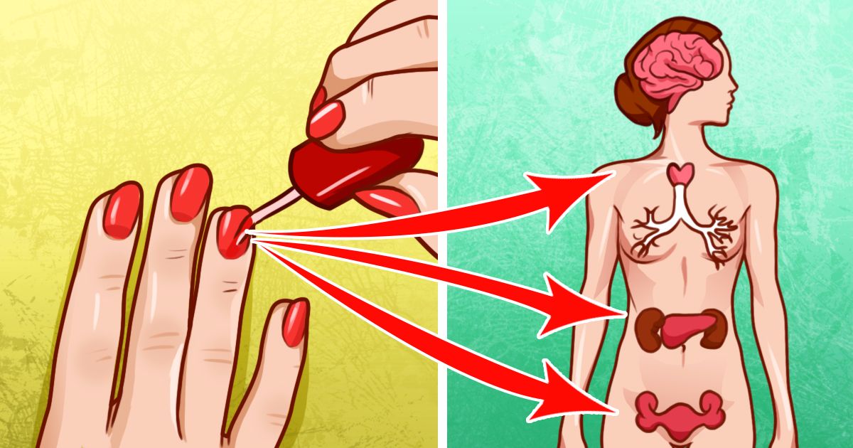 What you should know before you apply your nail polish. Full article 👇 💬