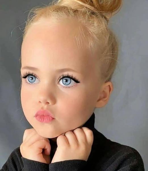 At the age of 4, she was named “the Most beautiful girl in the world” What does she look like now, at 20years old…Details in the first comment👇👇