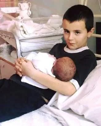 He became a dad at 13 – but wait until you see him now… 😮 Check out the first comment below👇⁮‏