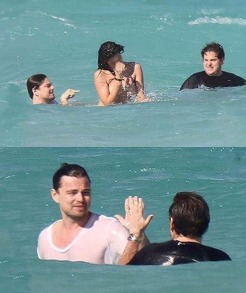 Leonardo DiCaprio, 49, excitedly high-fived Jonah Hill while swimming with his ’toplеss’ girlfriend at Miami Beach😮😳 Pic in comments 👇